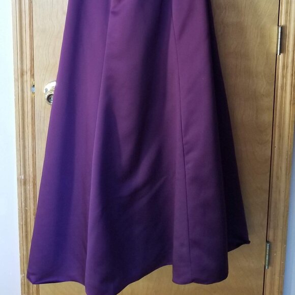 Alfred Angelo Plum Formal Dress - Picture 2 of 5